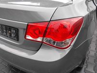 lampa tył tylna w błotnik prawa Chevrolet Cruze 08- Sedan, części