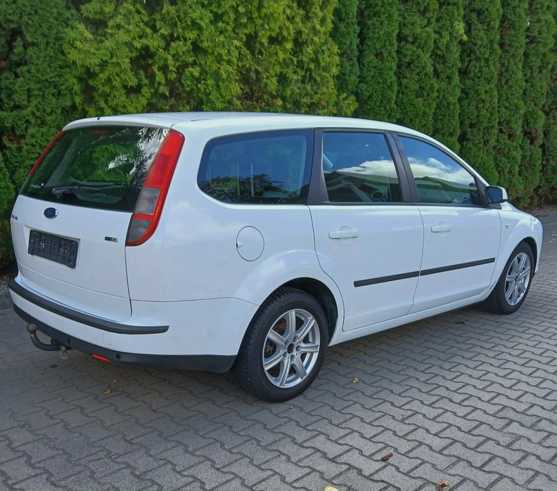 FORD Focus Mk2 1.6 Tdci Klimatyzacja Hak Świeżo Sprowadzony  Tanio