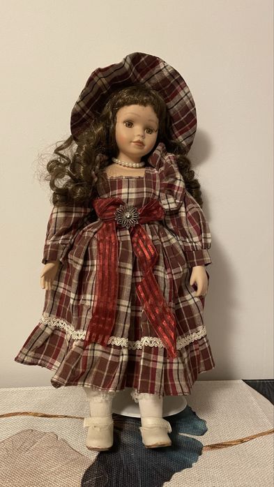 Lalka porcelanowa