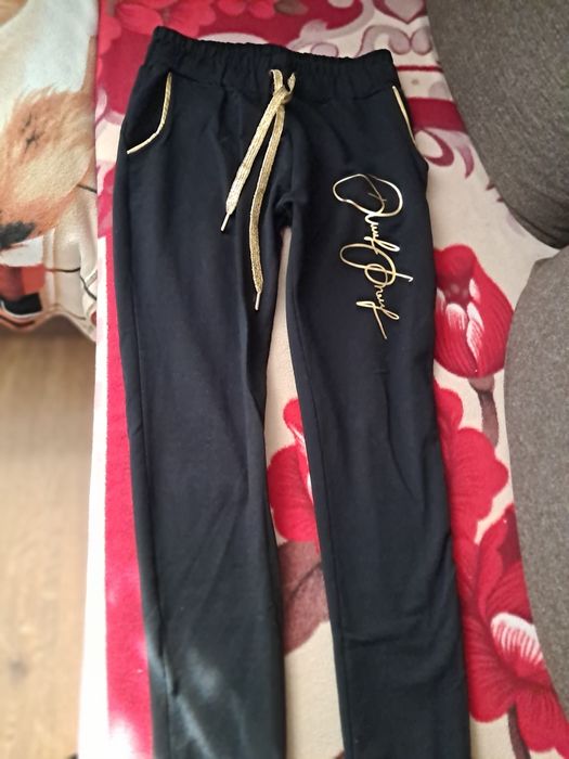 Sprzedam dresy  damskie