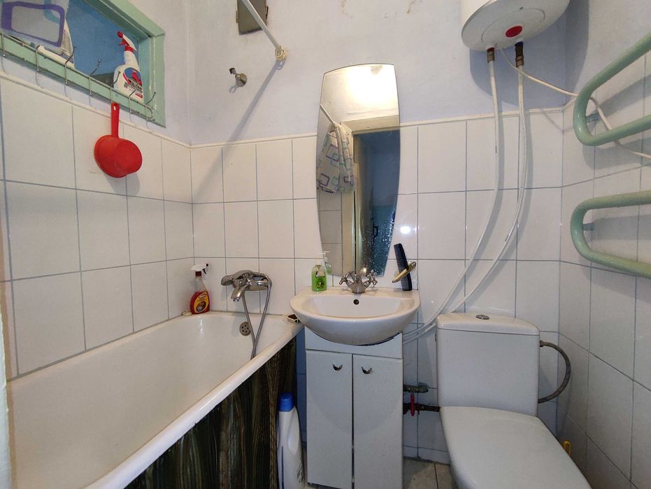 Здається в довготривалу оренду 1-кімн. квартира в м. НОВОЯВОРІВСЬК.