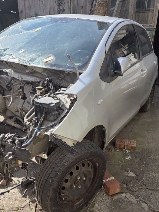 Toyota  Yaris  2006р.