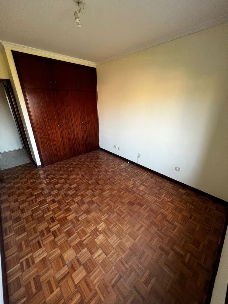 Apartamento t2 último andar c/ elevador