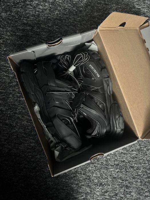 Balenciaga Tracks 44