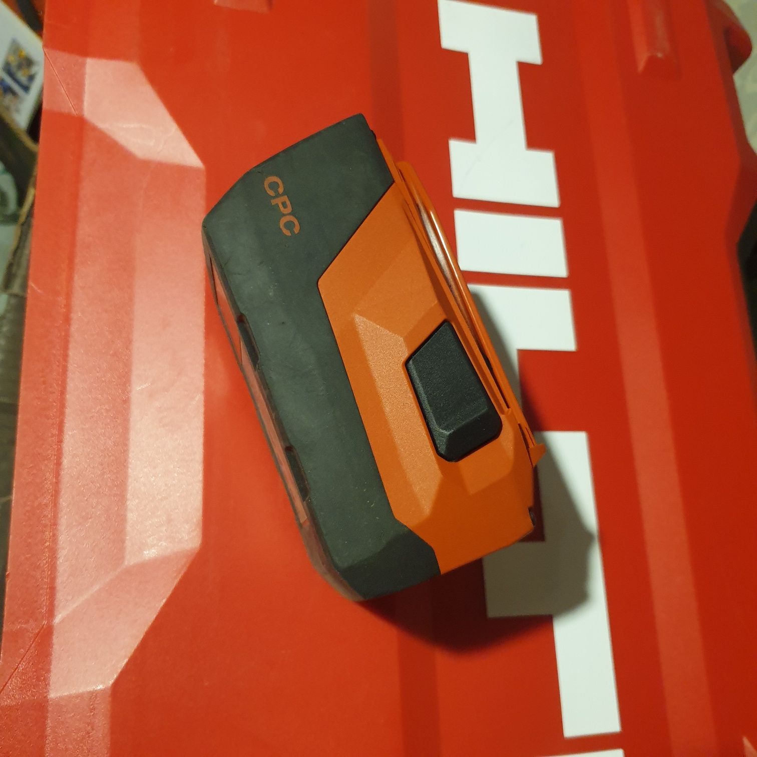 Bateria akumulator Hilti b22 8.0 wyrzynarka piła szablasta latarka TE6