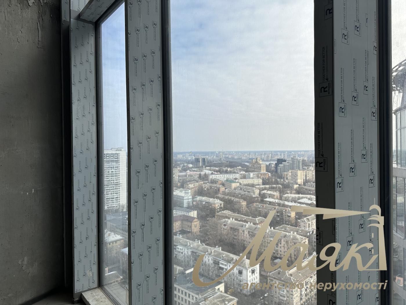 Продажа пентхауса с террасой ЖК Taryan Towers ул. Иоанна Павла II