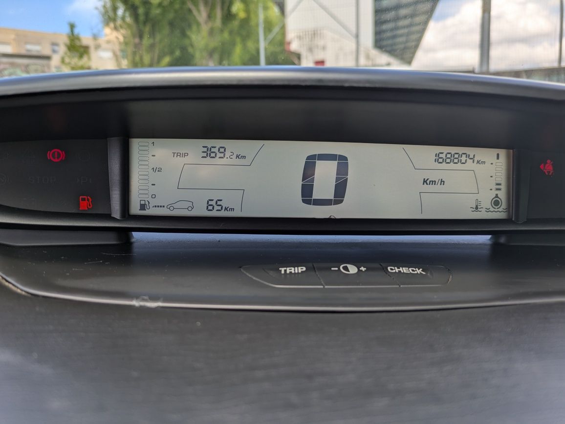 Citroën C4 em bom estado