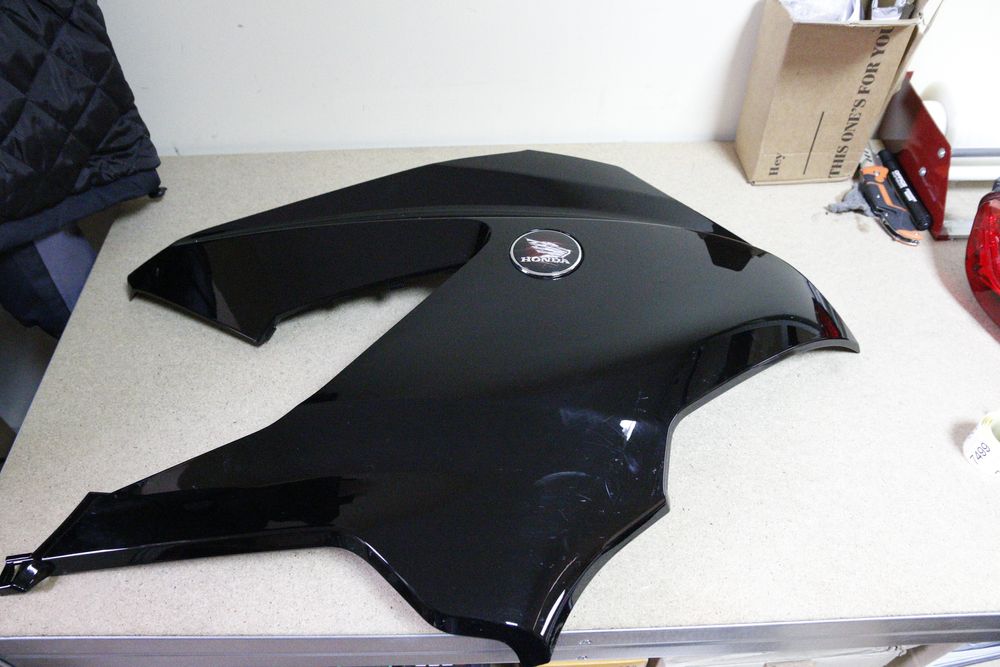 7494 Owiewka, osłona, bok Prawy Honda Goldwing Gl1800 |2018+