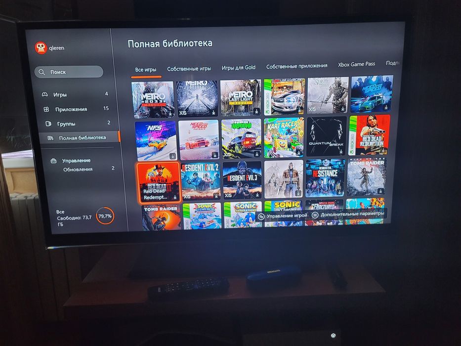 xbox series s + аккаунт 55 купленых игр