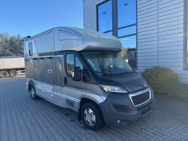 Peugeot BOXER 35, 2.0HDI / koniowóz Hagsted Horses  NOWY SILNIK z gwarancją / koniowóz dla 2 koni / import DE / 3 osoby