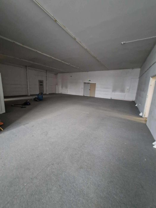 lokal na magazyn, biuro, warsztat, usługi, handel - 275m2 Psary