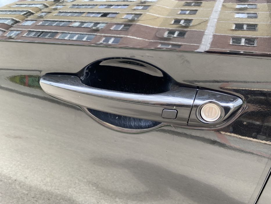 Кнопка бесключевого доступа Hyundai Elantra  Хендай Елантра 2016-2020