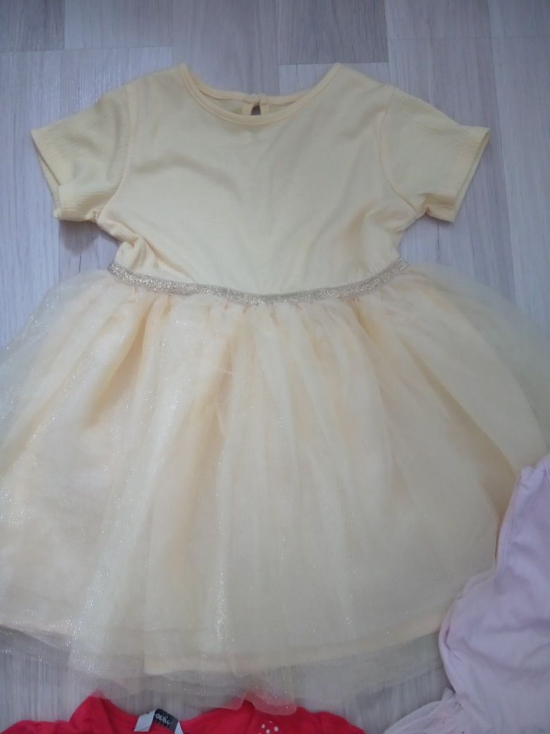 Cytrynowa sukienka r. 104 H&M wesele tiulowa sukienka żółta sukienka