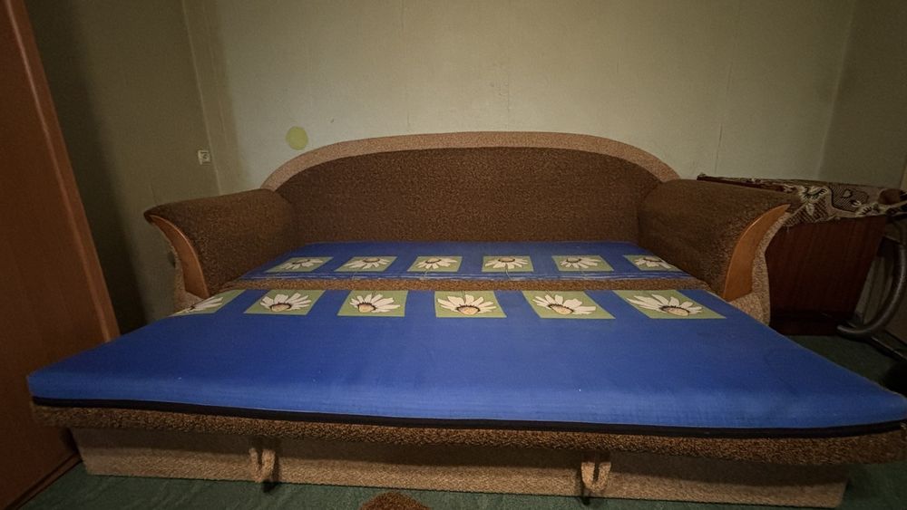 Диван       книжка