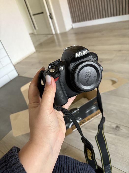 Фотоапарат Nikon D3100 + обєктив Kit 18-55mm VR