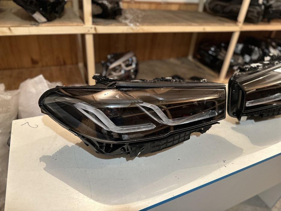 Фары BMW 5 G30 G31 F90 LCI рест Full led  Shadow adaptive