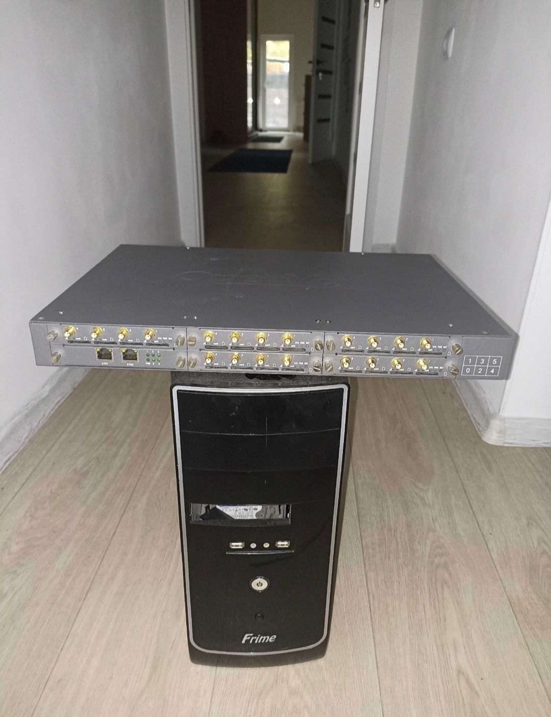 Беспроводной GSM шлюз OpenVox VS-GWM400G (IP телефония Asterisk)