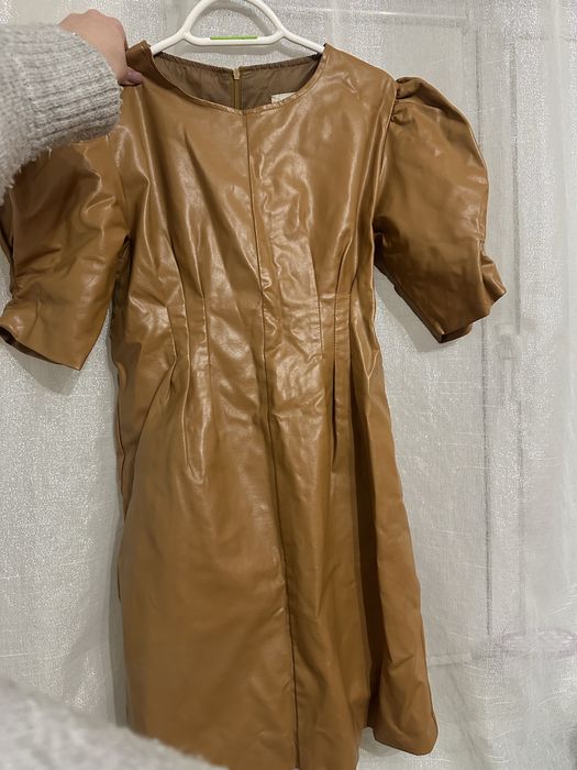 Плаття з еко шкіри