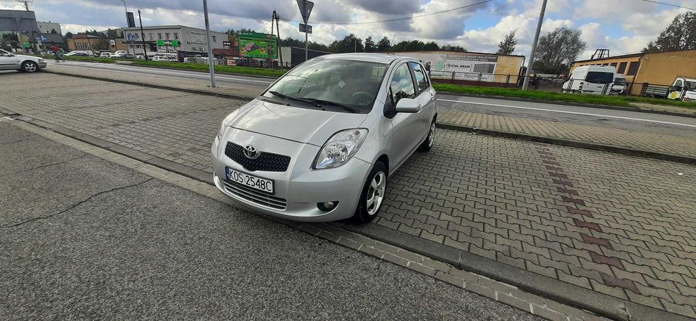 Toyota yaris 2008r