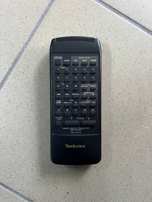 Pilot Technics RAK-SC304W Audio Room