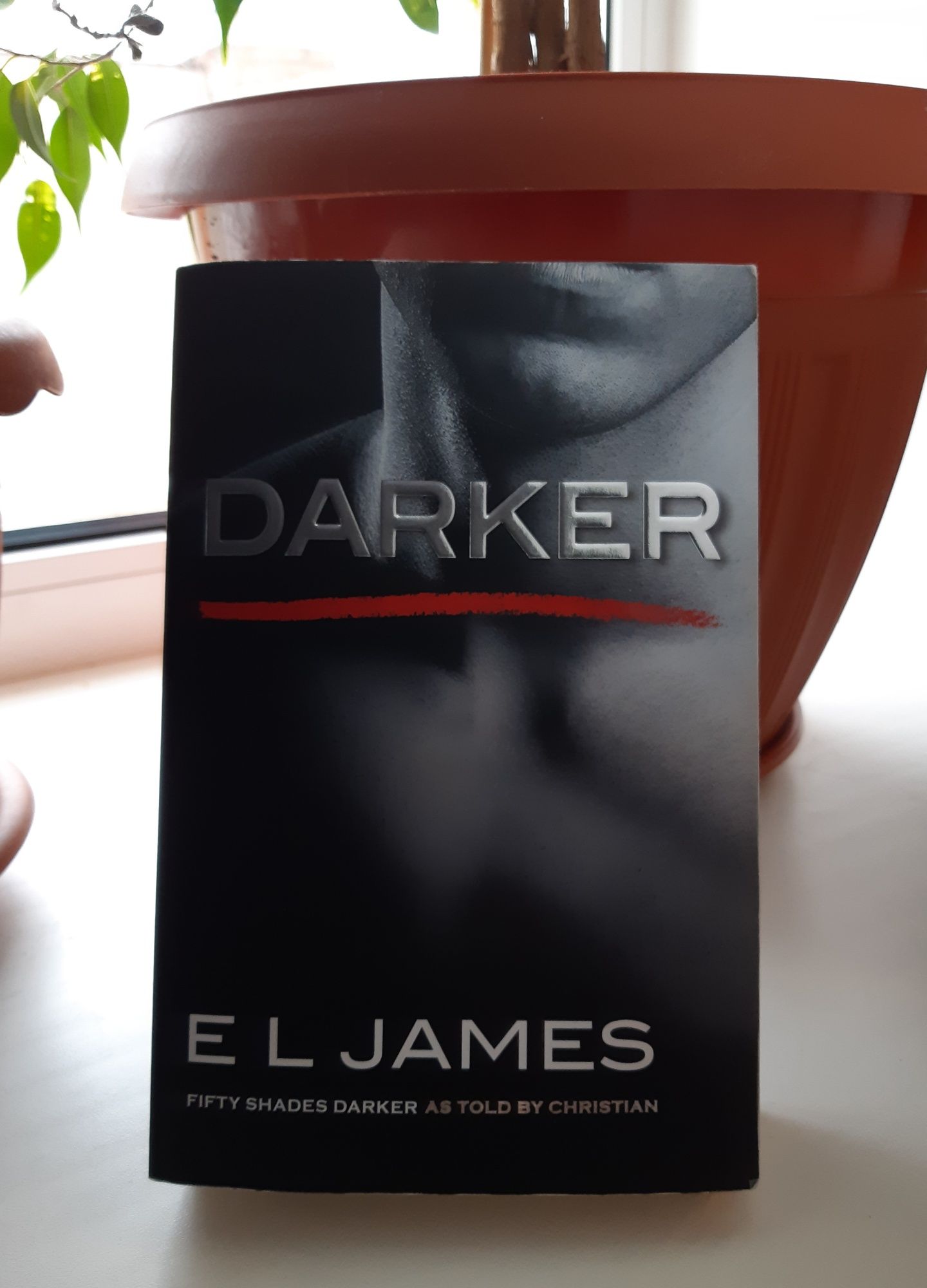 EL James "Darker" Э.Л. Джеймс "Еще темнее". Книга на английском языке