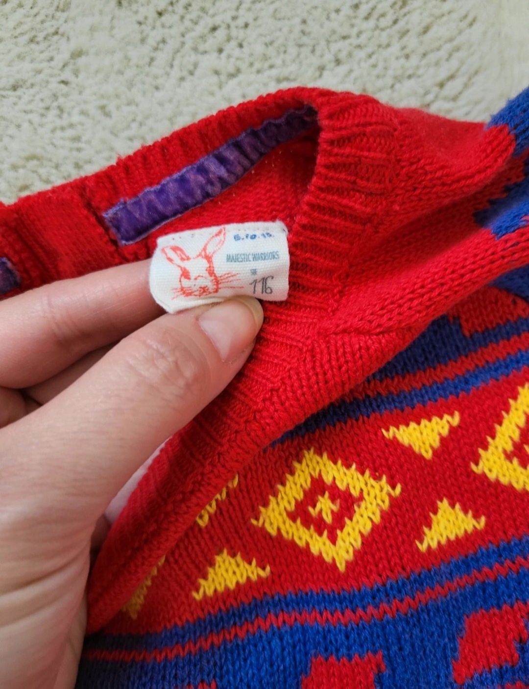 Sweter Sweterek rozmiar 116/128 5.10.15 uniseks