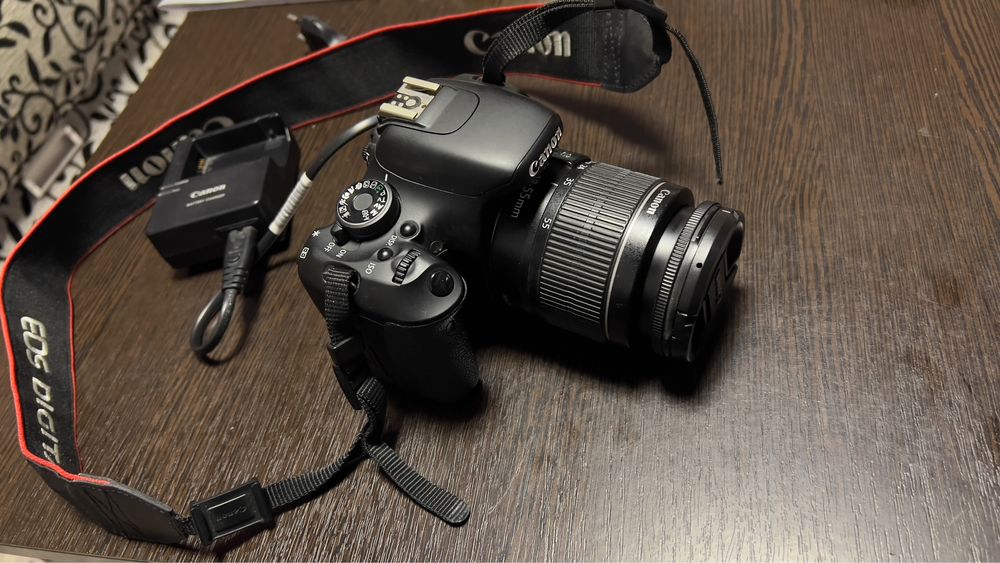Продам фотокамеру Canon