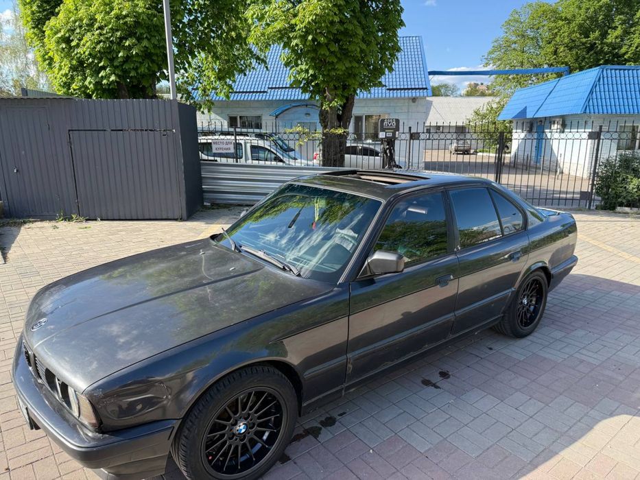 Продам BMW E34 m20b25