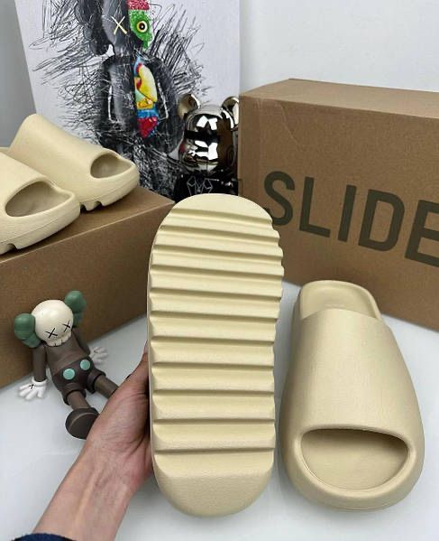 Тапки Adidas Yeezy slide