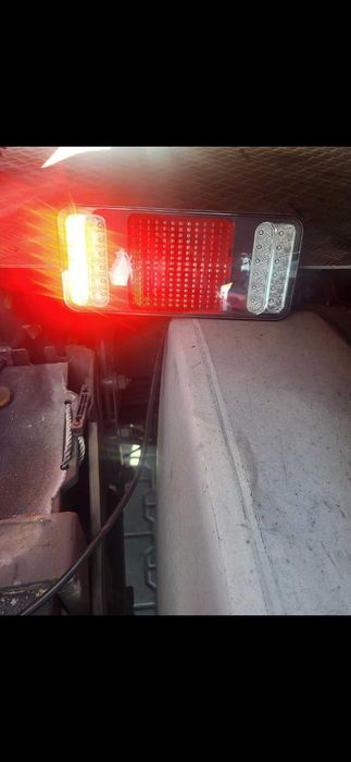 Lampa Hella naczepa 24v nowa