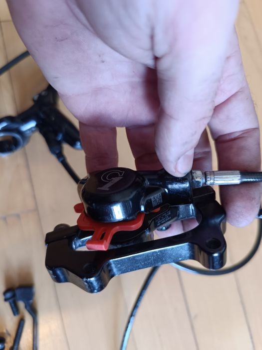 Тормоза велосипедные Formula C1/  гальма гідравдічні  Formula C1