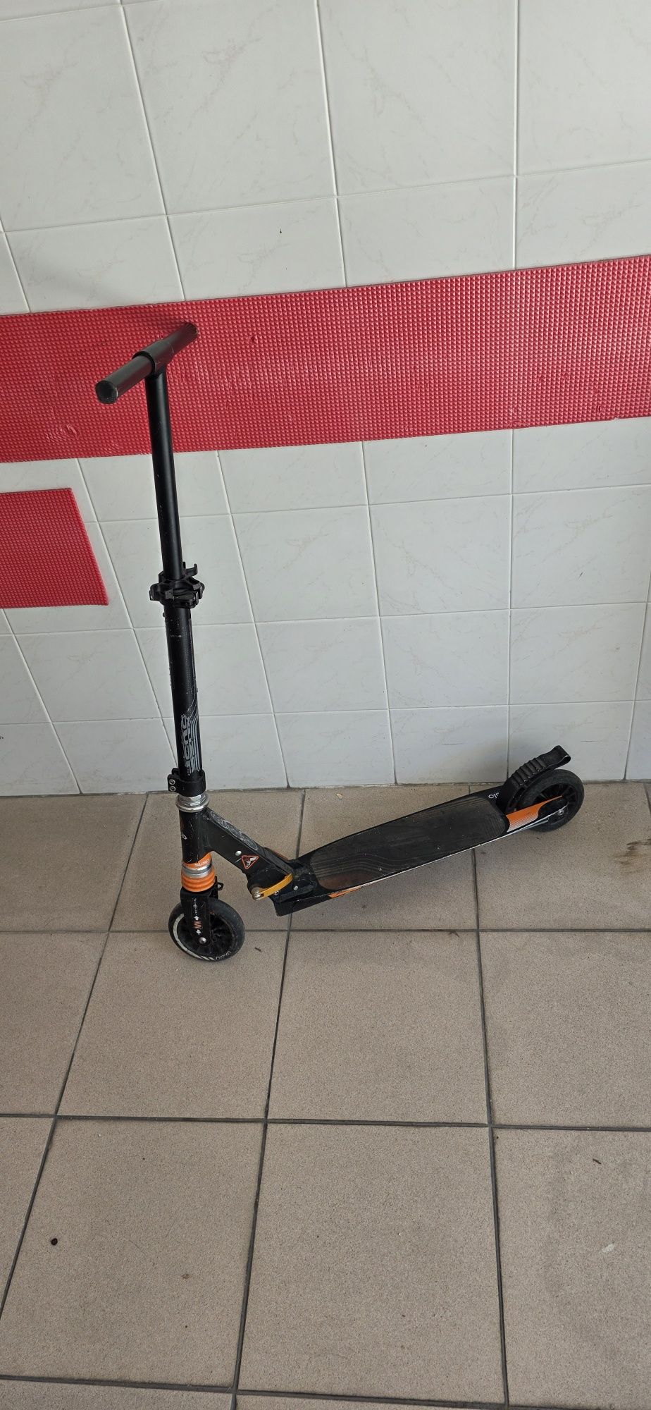 Trotineta da marca Oxelo