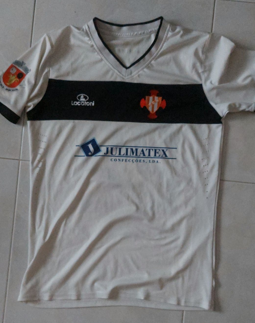 Camisola oficial e de jogo do F C Negreiros