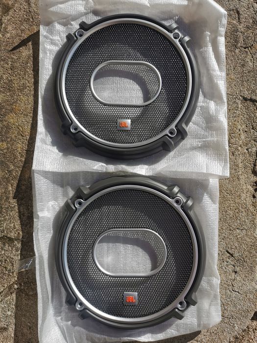 Capas colunas auto JBL GTO6538