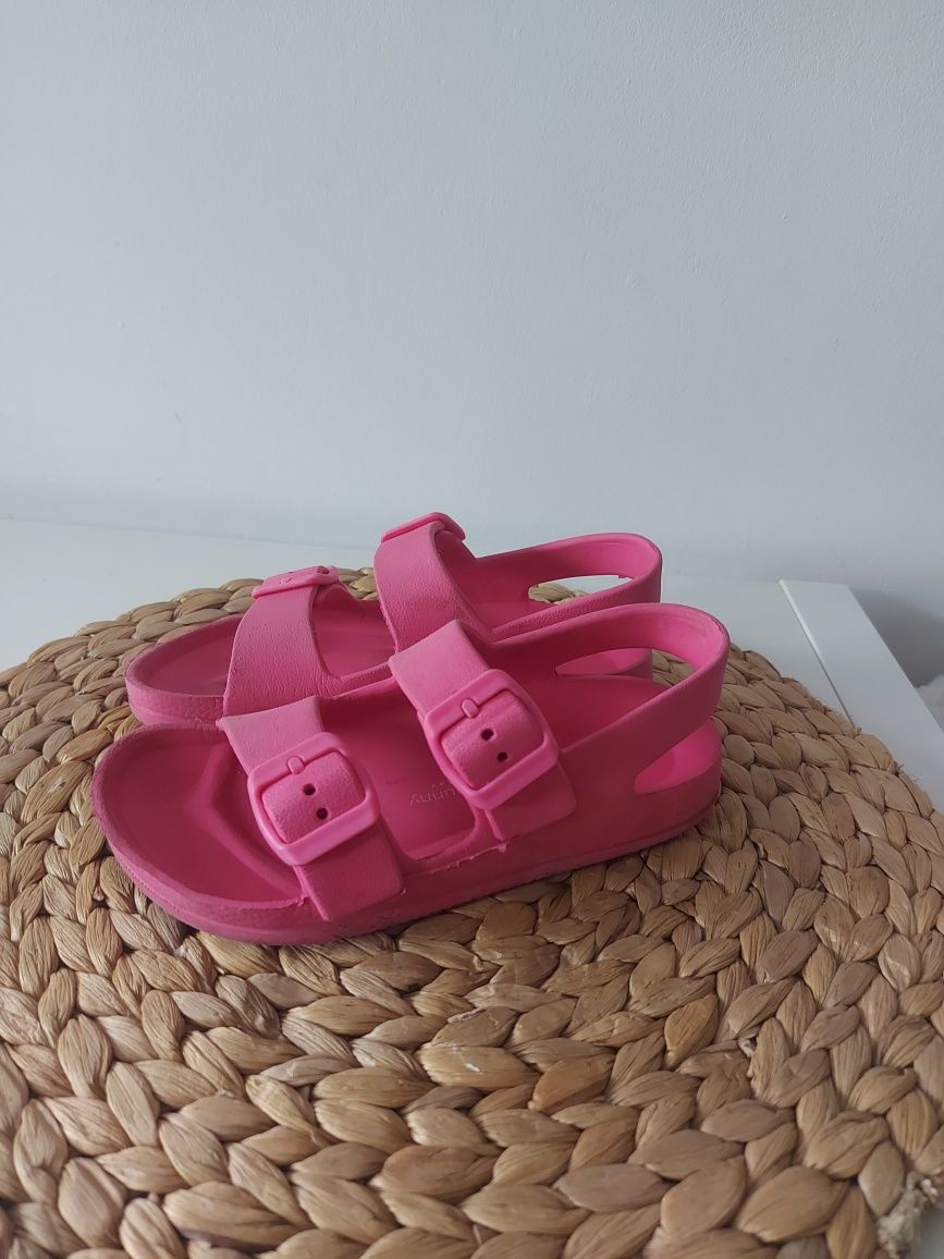 Piankowe sandały różowe sinsay 30