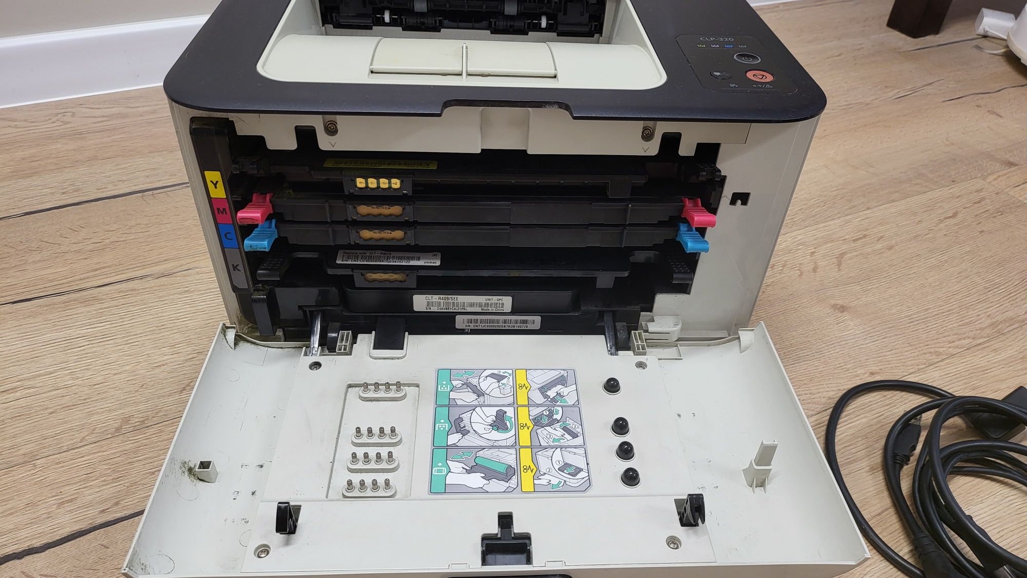 Лазерный принтер цветной Samsung  clp-320