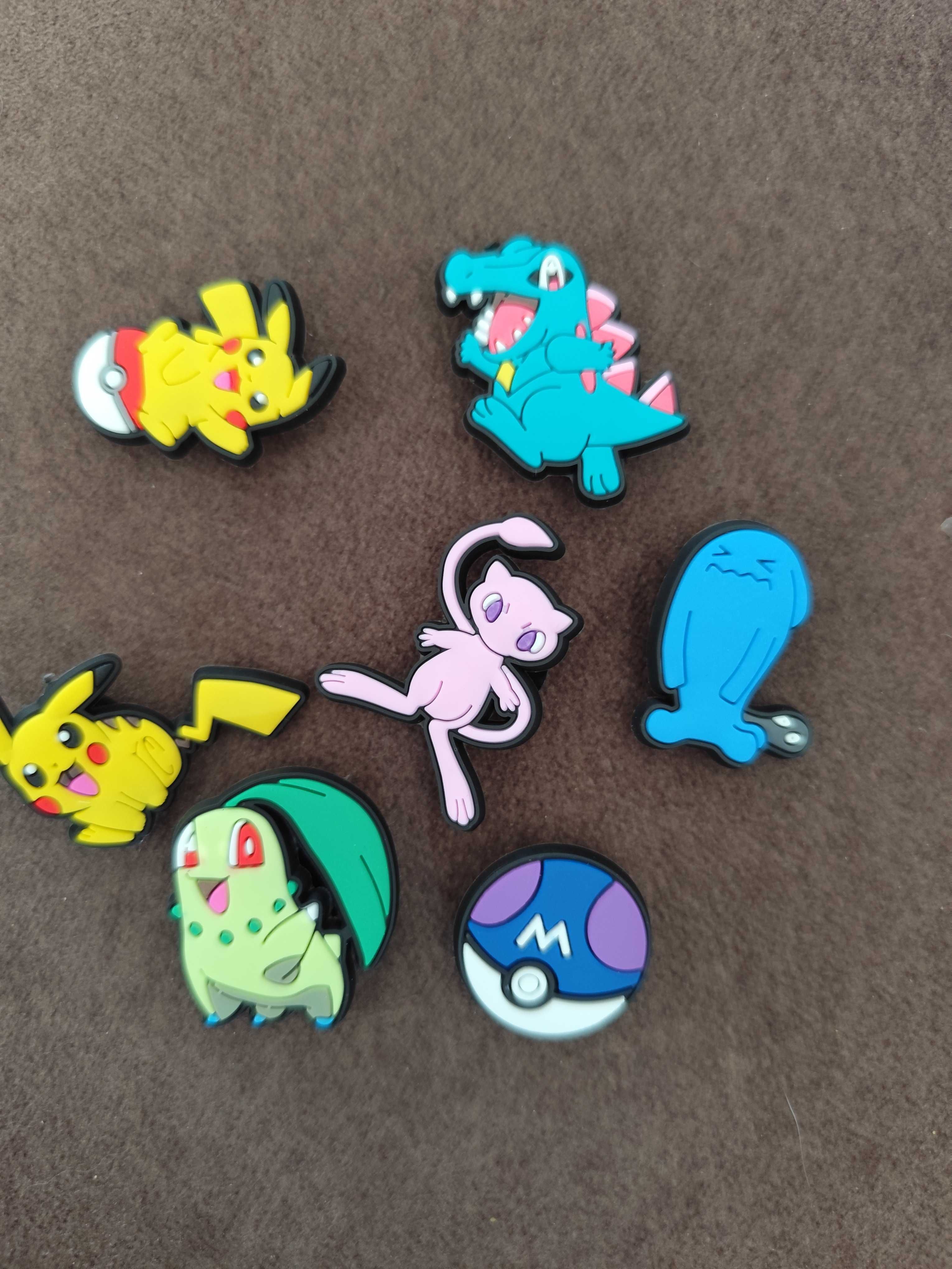 Zestaw przypinki do butów crocs pokemon 7sztuk