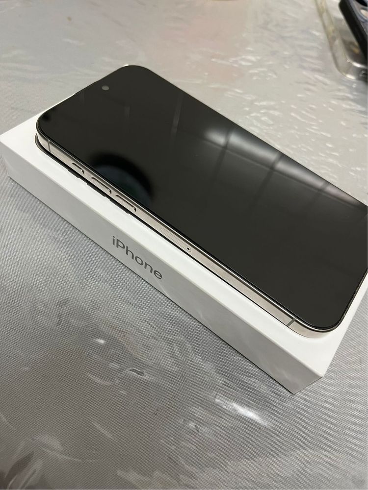 Vendo Iphone 16 pro max 256