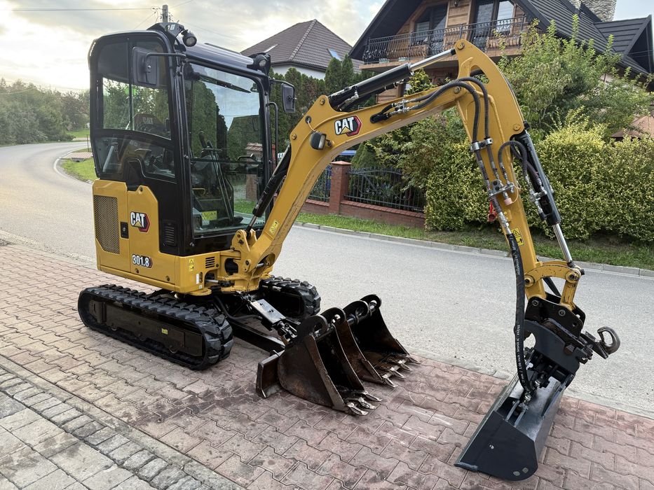 Minikoparka Caterpillar CAT 301.8 05A z Niemiec 2tony 3 łyżki