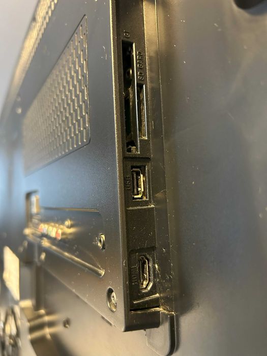 Telewizor Philips 40 cali Ambilight Full HD 40PFL7605H/12