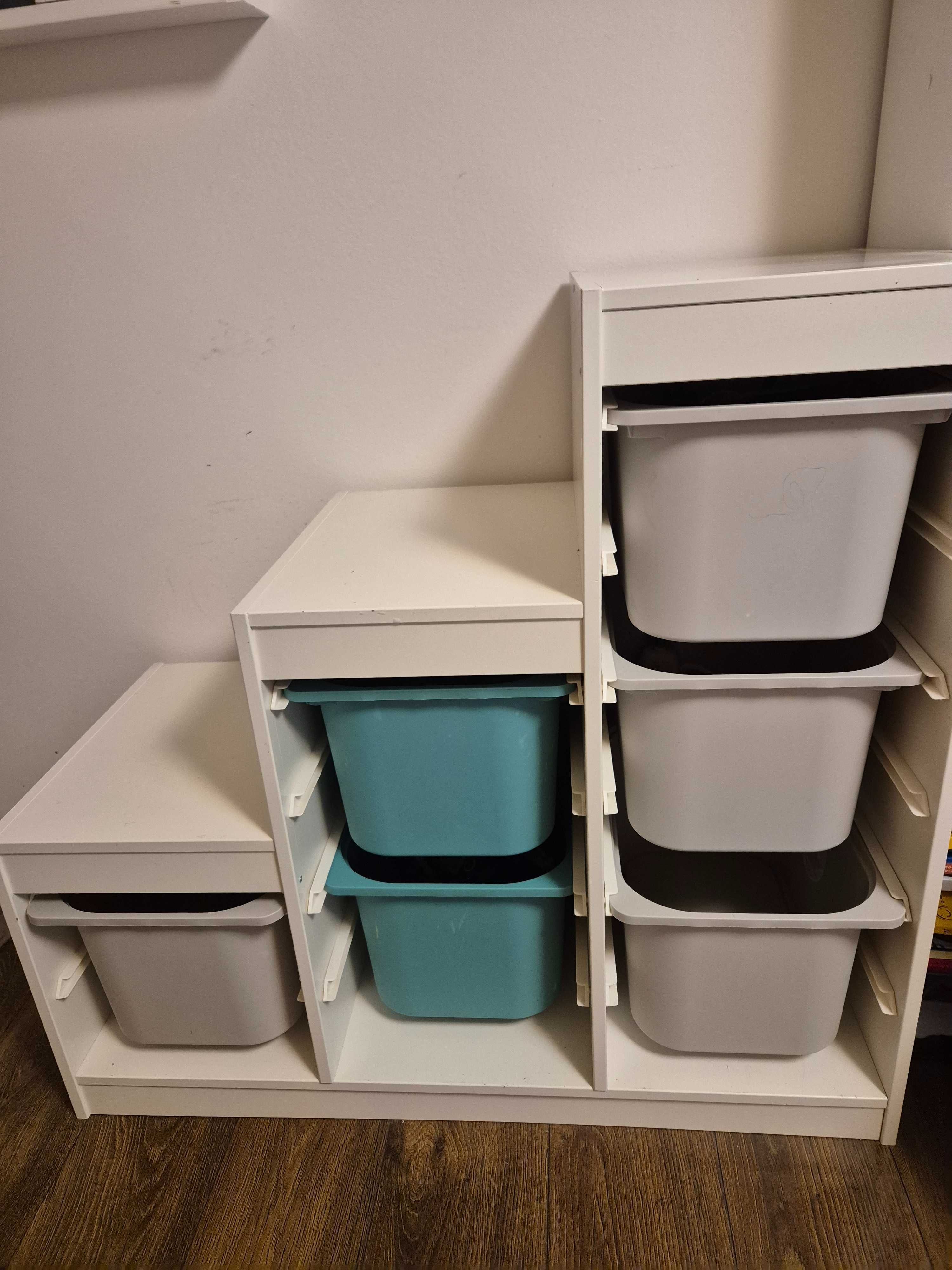 Ikea trofast z pojemnikami