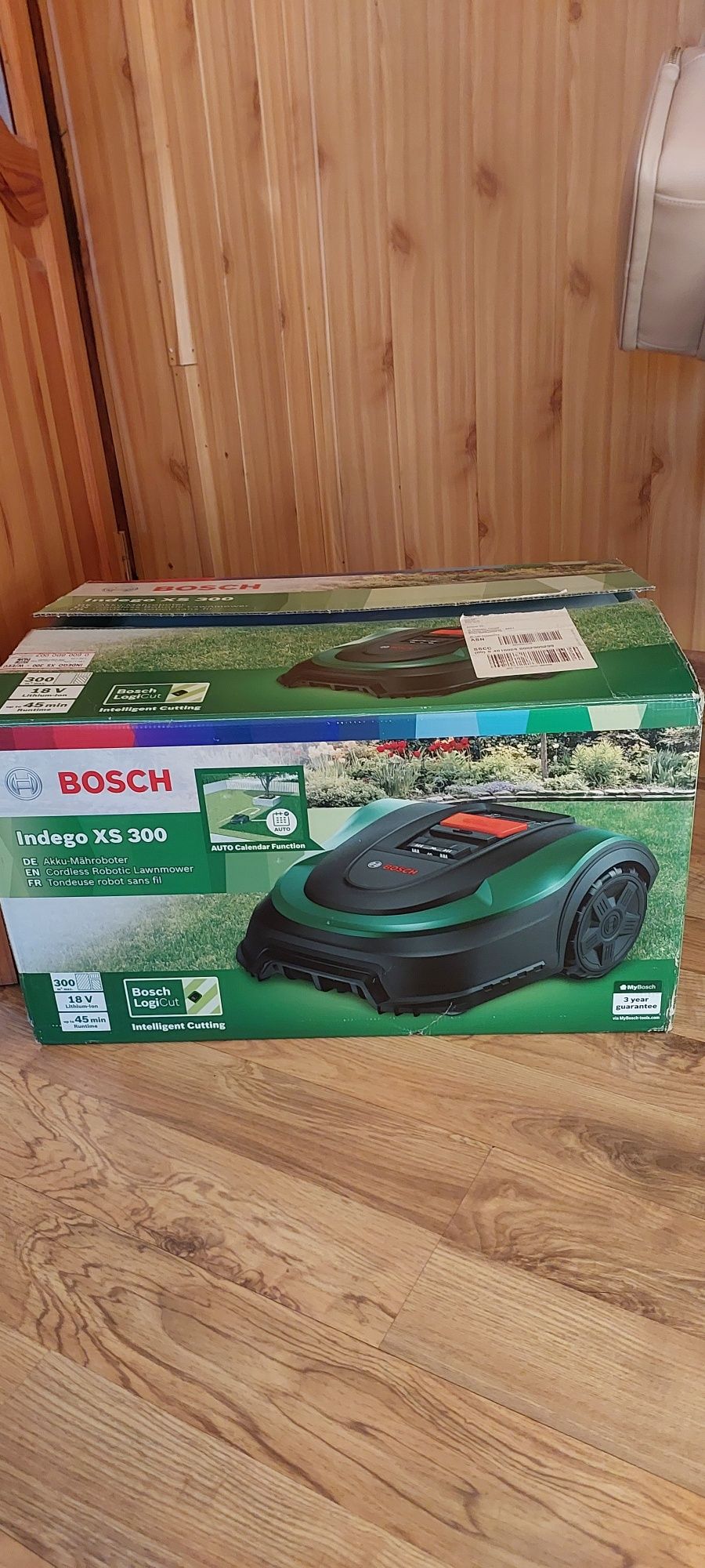 Продам робот-газонокосарку Bosch XS 300