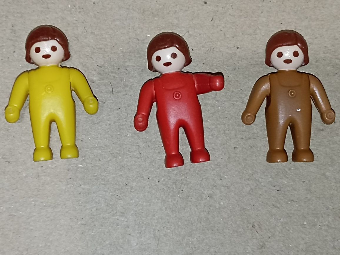 Trzy figurki ludziki Playmobil geobra ,,dzieci,,