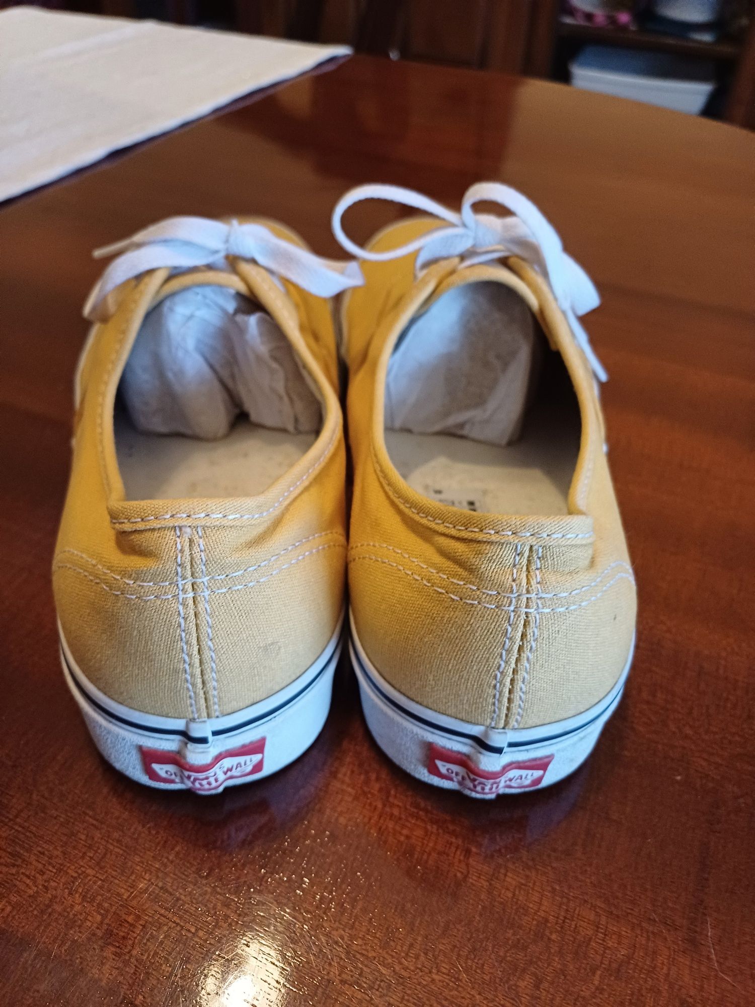 Ténis Vans homem amarelo