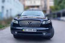 Infiniti FX 35 в гарному стані