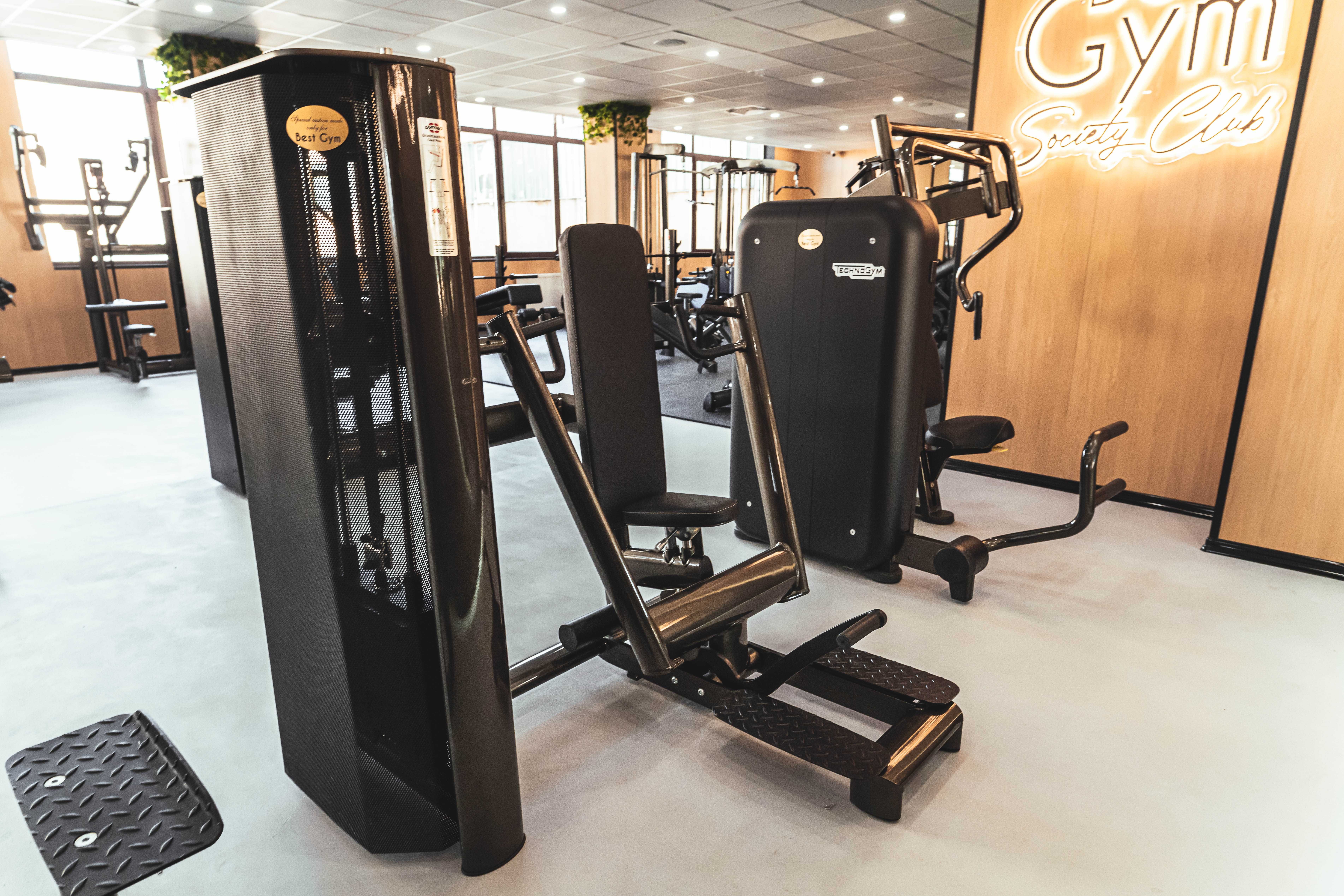 Zregenerowany pakiet maszyn ze stosem Gym80 Sygnum