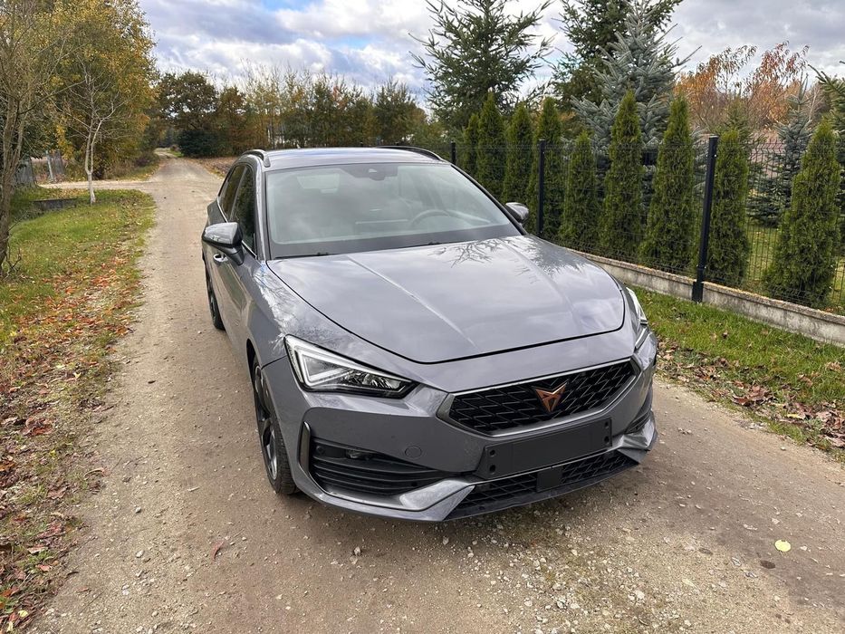 Cupra Leon Sportstourer 2025r#lekka szkoda#hybrid#3500KM okazja
