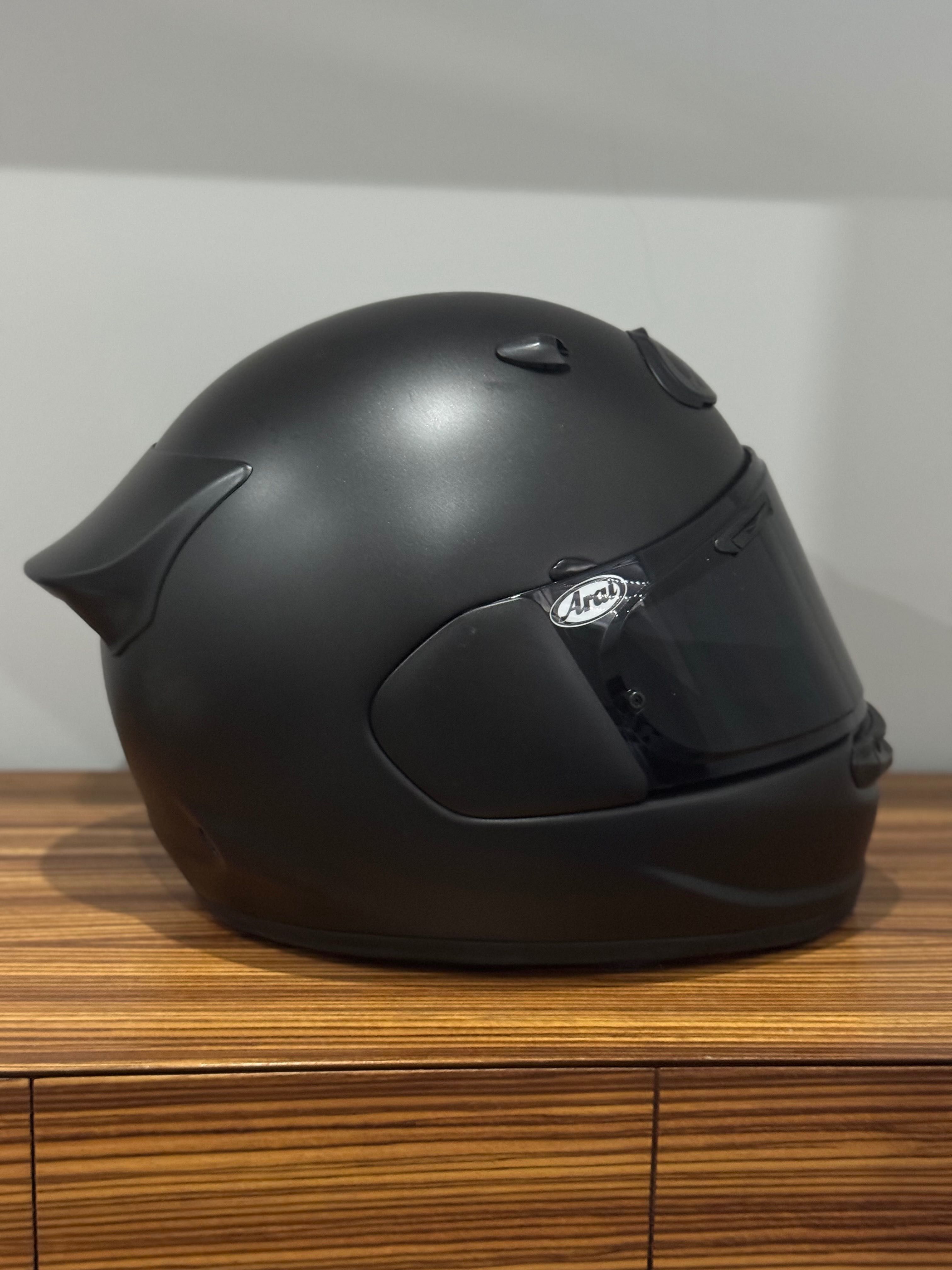 Capacete ARAI Quantic
