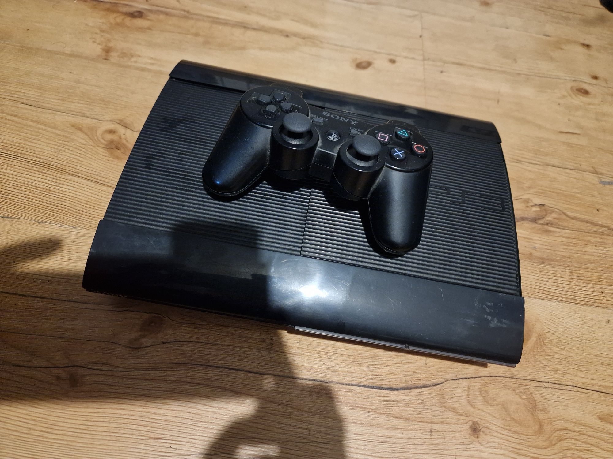 Play station 3 slim i super slim