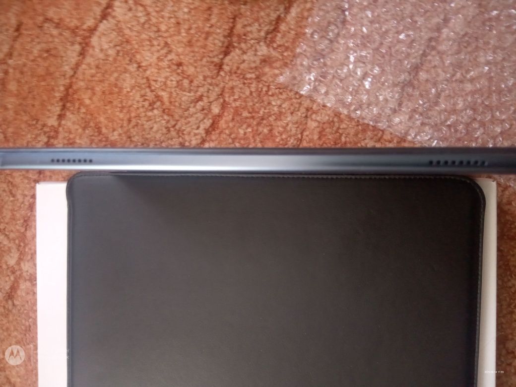 Продам планшет DODGEE T10S на запчасти